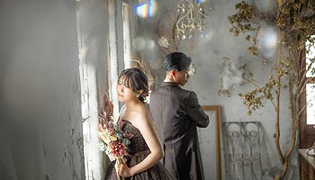 韓国風の結婚式の前撮りウエディングフォト撮影