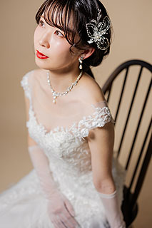 フォトスタジオで韓国風ウエディングフォト撮影04