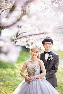 結婚式ロケーションフォト桜で前撮り撮影12