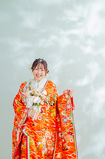 フォトスタジオでシンプルウエディングフォト撮影02